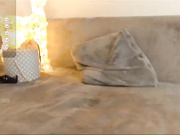 mminipig - трахает тремя пальчиками