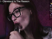 Suk_ki - вылизывает прозрачный дилдо