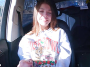 ДЕВИЦА ОТСОСАЛА В АВТО