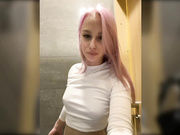 _Katrinka_ шоу в туалете-3