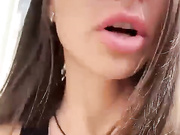 GAVKA_ ссытся под столом в бургер кинге