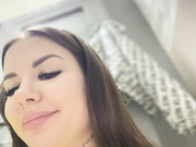 Alina_Vibe_Me