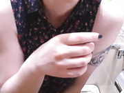 ДЕВИЦА ДРОЧИТ