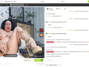 AngellaFly наслаждается дилдо