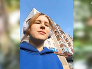 advaya Отодвинула трусики на улице в кустах