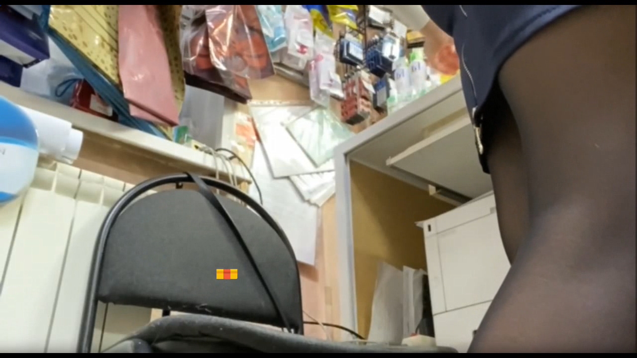 Cute-Anya(EVERGLOW) апскирт на работе-34