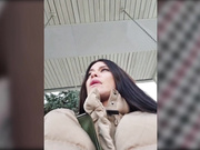 Miss_Viktoria в колготках на скамеечке