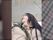Miss_Viktoria в колготках на скамеечке
