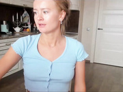 MissMotiveted сняла колготки и трахнула киску-2