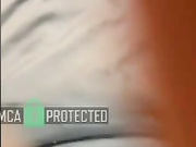 SladenkieVmeste - полирует язычком член своего парня