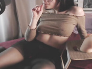 SashiMIa стрим в колготках