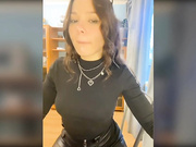 Соблазнительная Лера в колготках