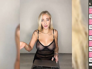 -AmazingBlonde-