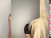 -AmazingBlonde-