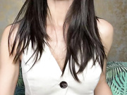 НАКАЧИВАЕТ СВОЮ ЖОПУ