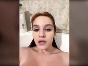 Aariella в ванной