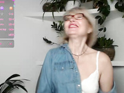 Tinamil's Room @ Chaturbate - Chat in a Live Adult Video Chat Room Now 2024-10-17 11_17