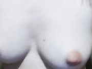 ДЕВИЦА ДРОЧИТ