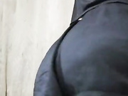 ДЕВИЦА ДРОЧИТ