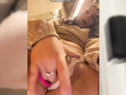 KatrinPirs - ласкает свою киску сидя на твоём лице