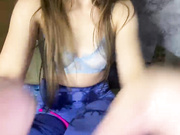 ElfLee делает слюнявый минет и принимает в попу