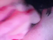 GirlDevil трахает себя сосёт крупный план,новая модель