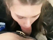 ДЕВИЦА ОТСОСАЛА