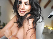 Meegan - страстный минет от сексуальной Колумбийки