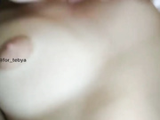 САМА СЕБЯ ТРАХАЕТ