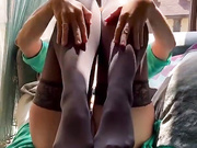 ДЕВИЦА ДРОЧИТ