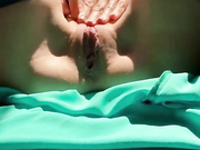 ДЕВИЦА ДРОЧИТ