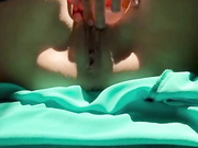 ДЕВИЦА ДРОЧИТ