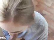 ДЕВИЦА ОТСОСАЛА