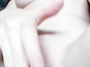 ДЕВИЦА ДРОЧИТ