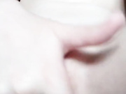 ДЕВИЦА ДРОЧИТ