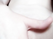 ДЕВИЦА ДРОЧИТ