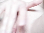 ДЕВИЦА ДРОЧИТ