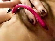 ДЕВИЦА ДРОЧИТ