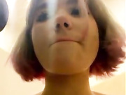 ДЕВИЦА ДРОЧИТ