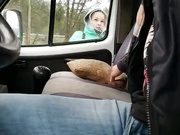 ДЕВИЦА ОТСОСАЛА