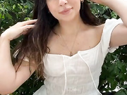 ДЕВИЦА ДРОЧИТ