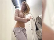 -Lana-Chester- шалит в ТЦ