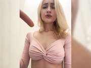 -Lana-Chester- шалит в ТЦ