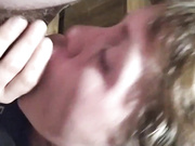 ДЕВИЦА ОТСОСАЛА