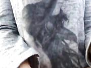 ДЕВИЦА ДРОЧИТ