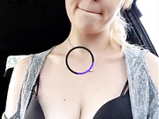 ДЕВИЦА ДРОЧИТ