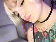 Stargazzzm - зажигательная блондинка со своим любимым членом