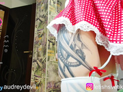 AudreyDevil и розовый анальный дружок