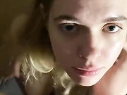 ДЕВИЦА ОТСОСАЛА