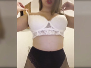 meforryou в туалете обнаженная в колготках